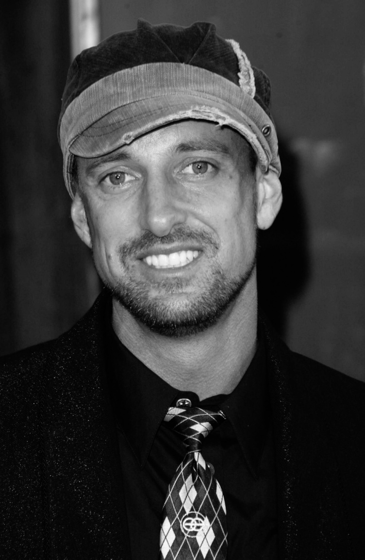 Portrait of Daniel Powter