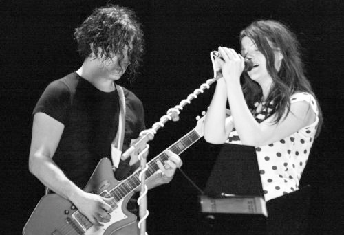 Portrait of The White Stripes